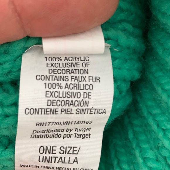 Target kids green grinch chunky knit beanie - Picture 5 of 5